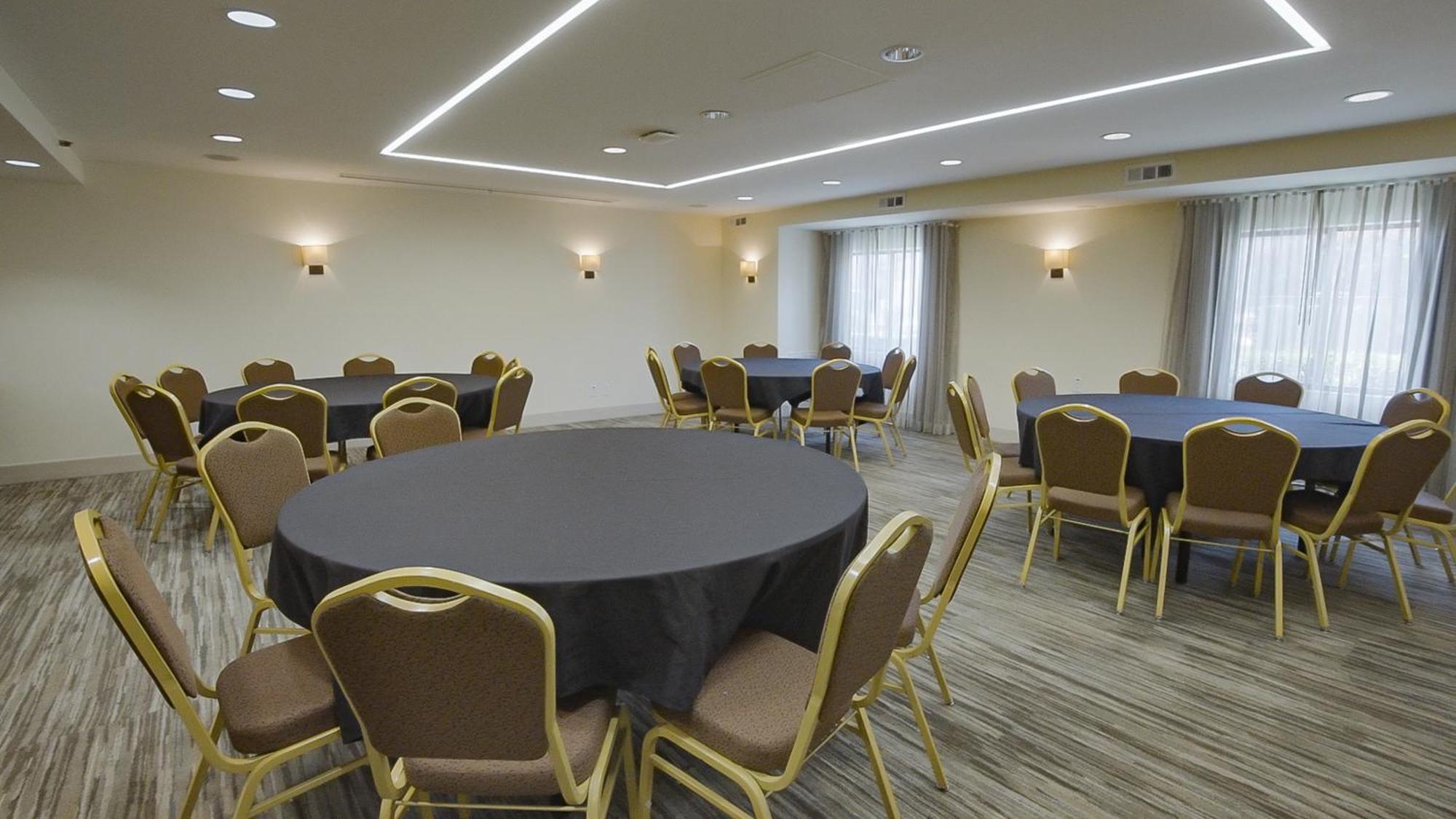 Holiday Inn Irving Las Colinas By Ihg Exterior foto