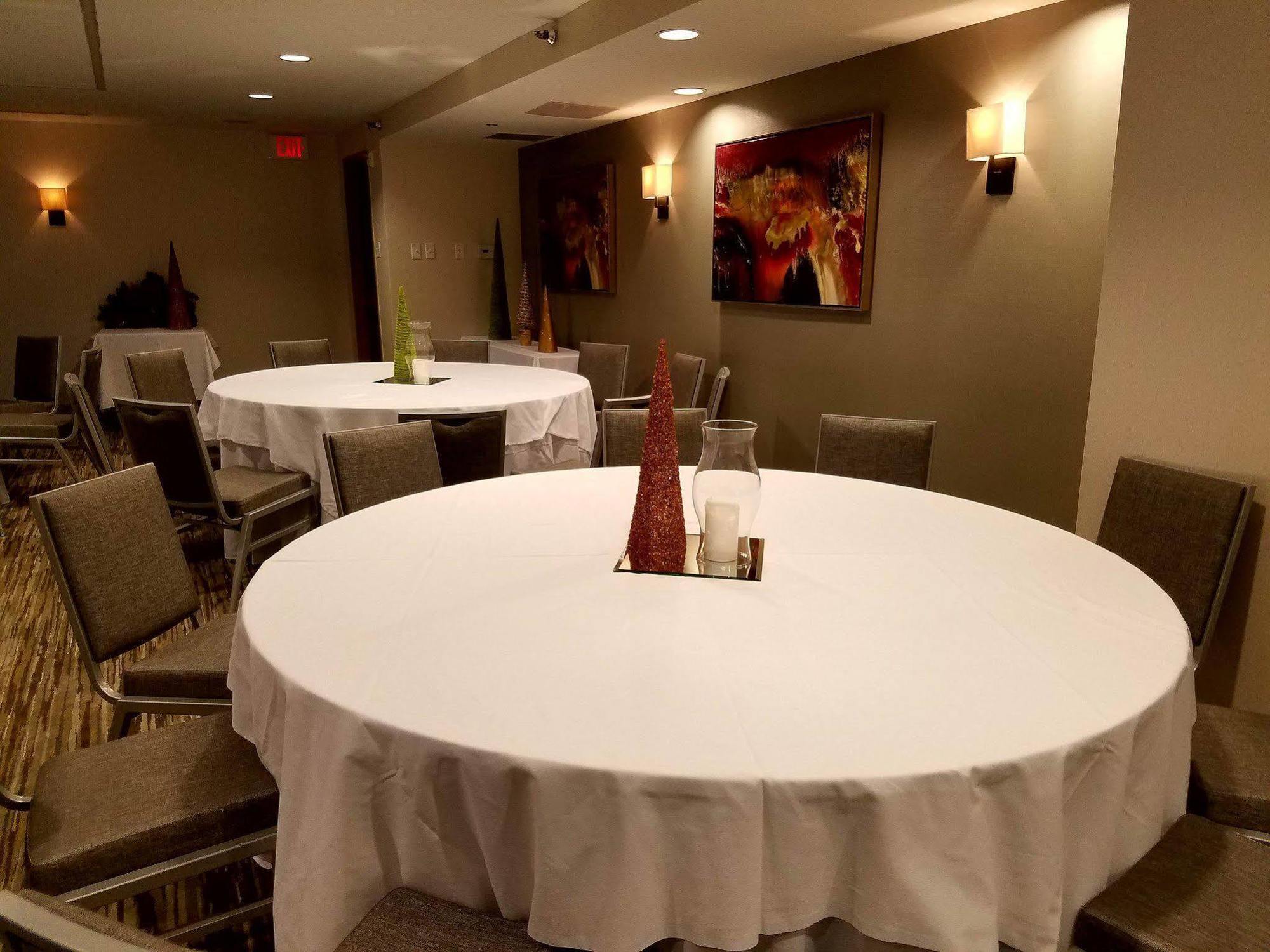 Holiday Inn Irving Las Colinas By Ihg Exterior foto